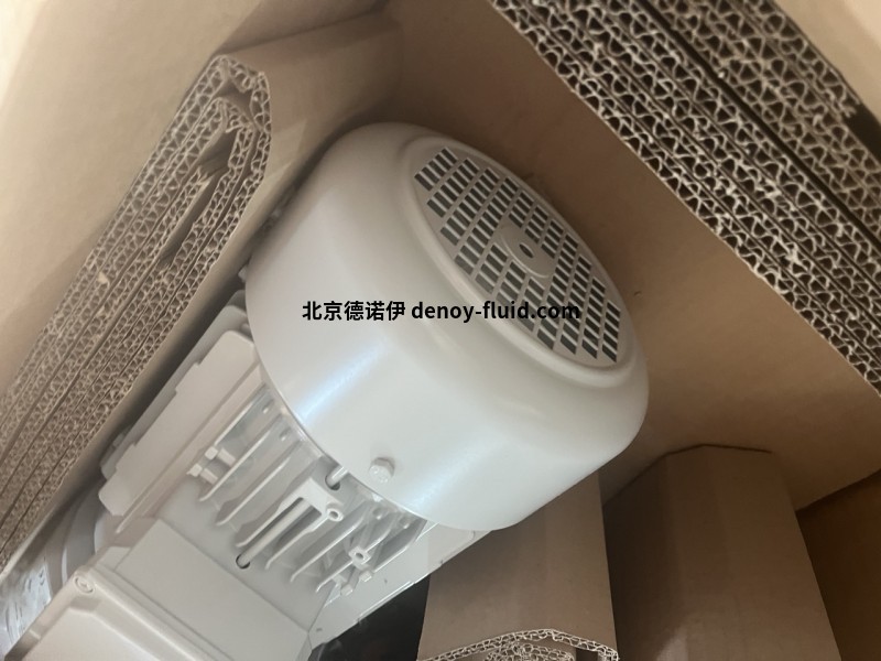 德国HIMMEL斜齿轮减速电机KL75-M/2 M20-LH用于托盘输送机 IMG_6036